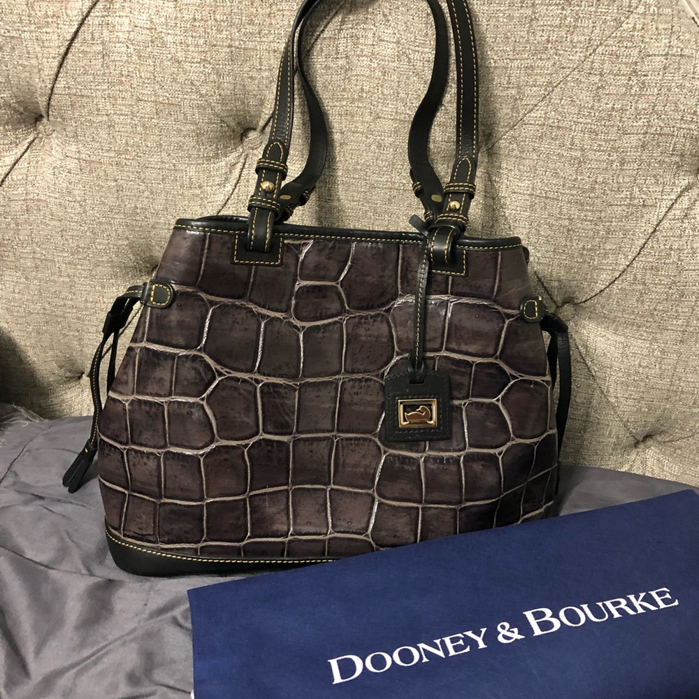 Dooney & Bourke Purse